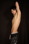 Pose