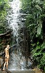 alejo en la cascada