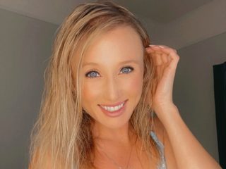 Webcam model Olive Ray from WebPowerCam (Flirt4Free)